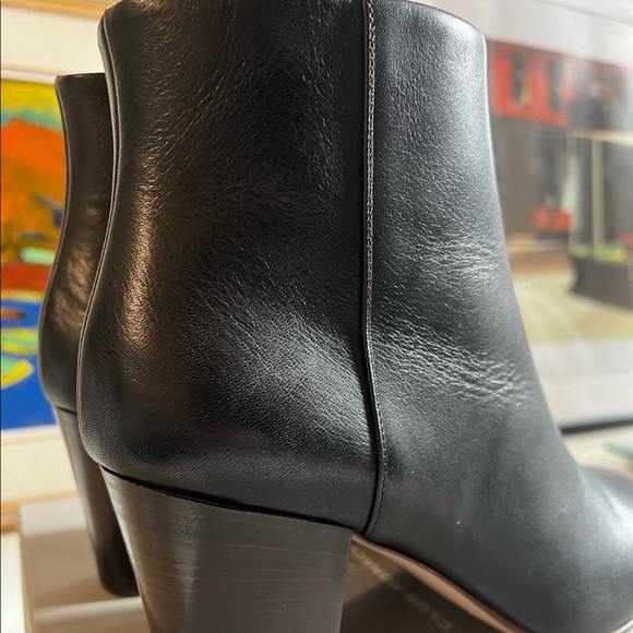 Club Monaco genuine leather booties, size 40 (10) never worn - Picture 2 of 6